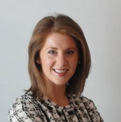 Taylor Headshot.jpg